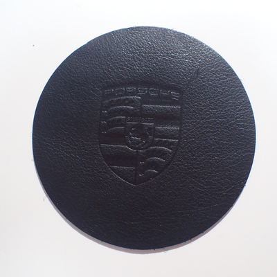 Les corrections en cuir véritables de estampillage chaudes ont gravé Logo Washable en refief fait sur commande