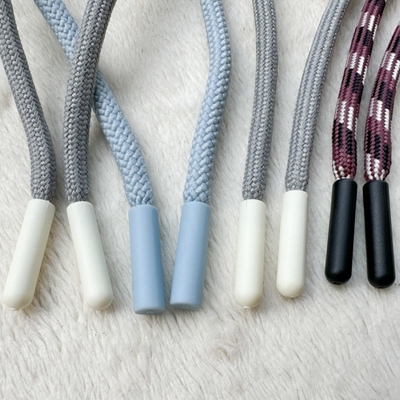 70cm dessiner cordes de ficelle avec des extrémités en plastique dentelle de chaussure pour les vêtements ou les chaussures