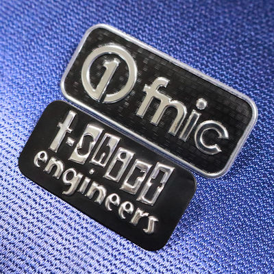 Fer sur les patchs de transfert de chaleur TPU fabricant étiquette de transfert de chaleur TPU imprimée sur mesure en 3D en relief pour T-shirt