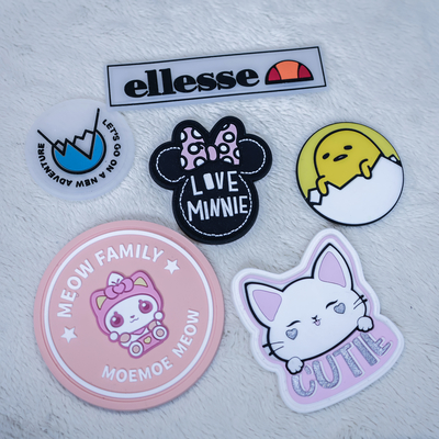 Patch de logo en silicone 3D personnalisé pour les vêtements - Badge en PVC lavable
